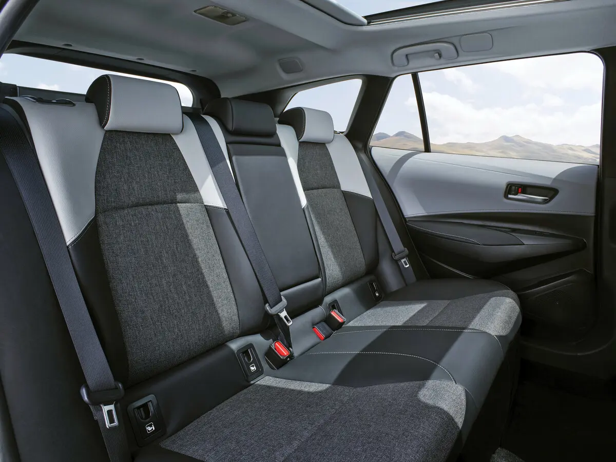 Toyota Corolla XII (E210) Универсал 5 дв. Touring — фото 10