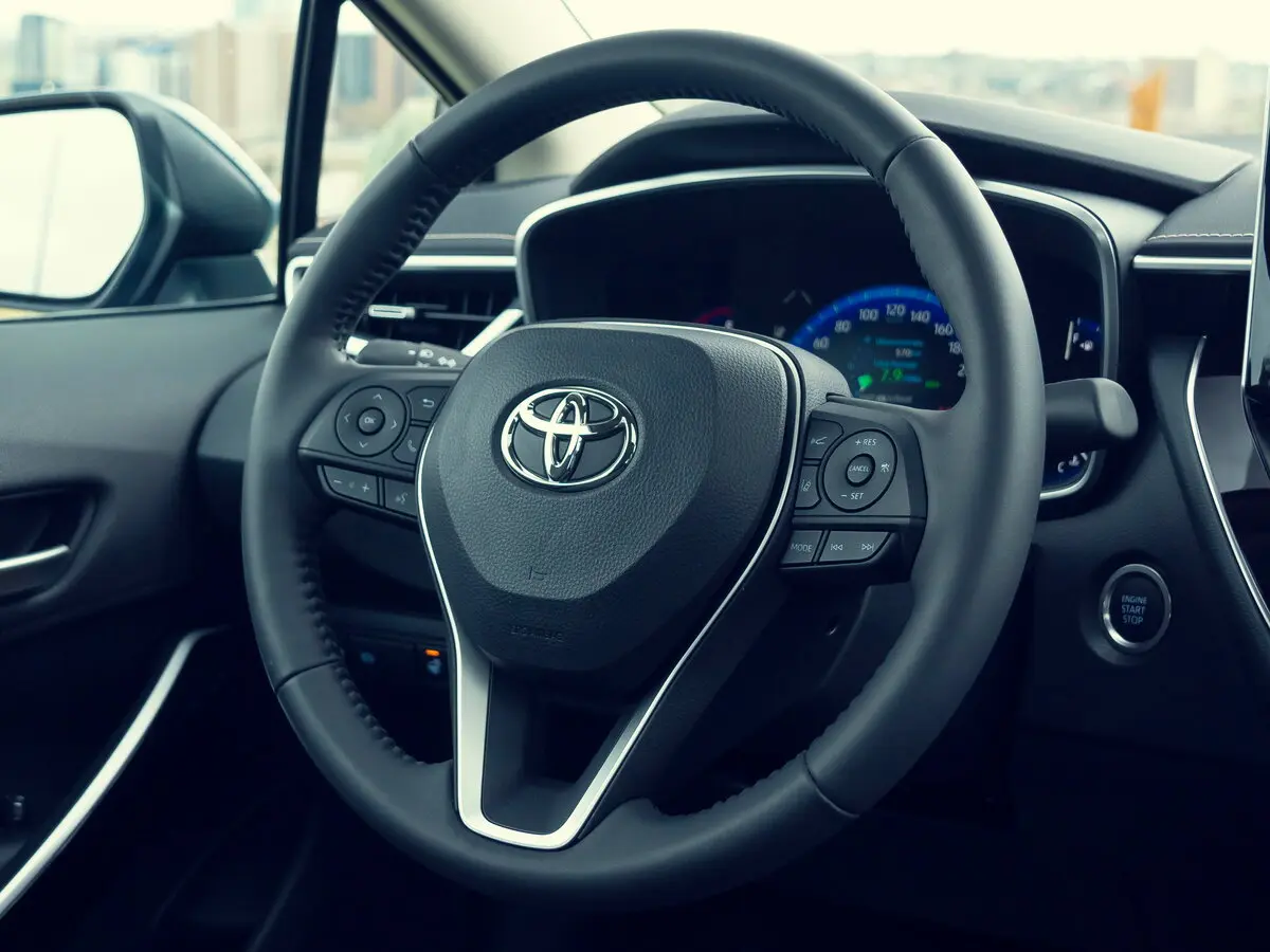 Toyota Corolla XII (E210) Седан — фото 10