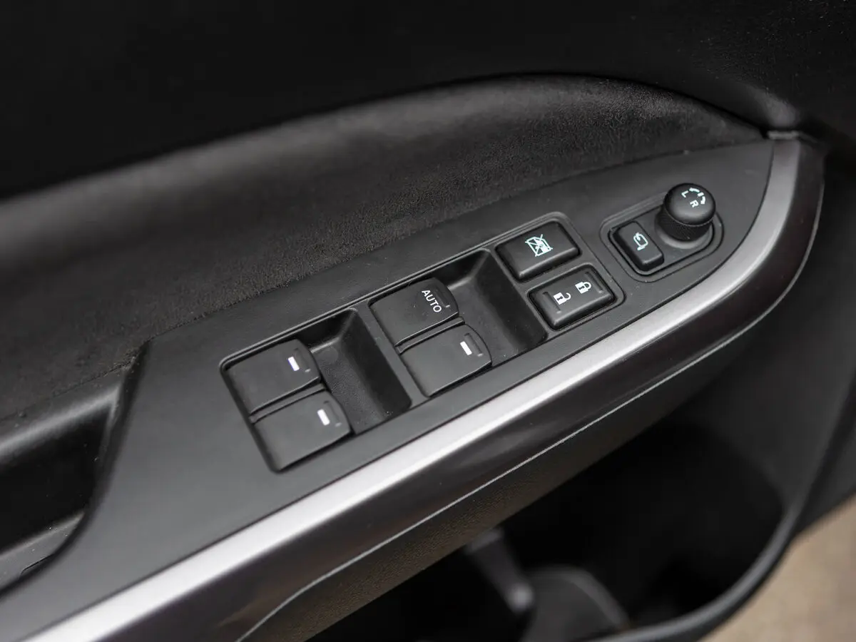 Suzuki Vitara II Рестайлинг Внедорожник 5 дв. — сүрөт 30