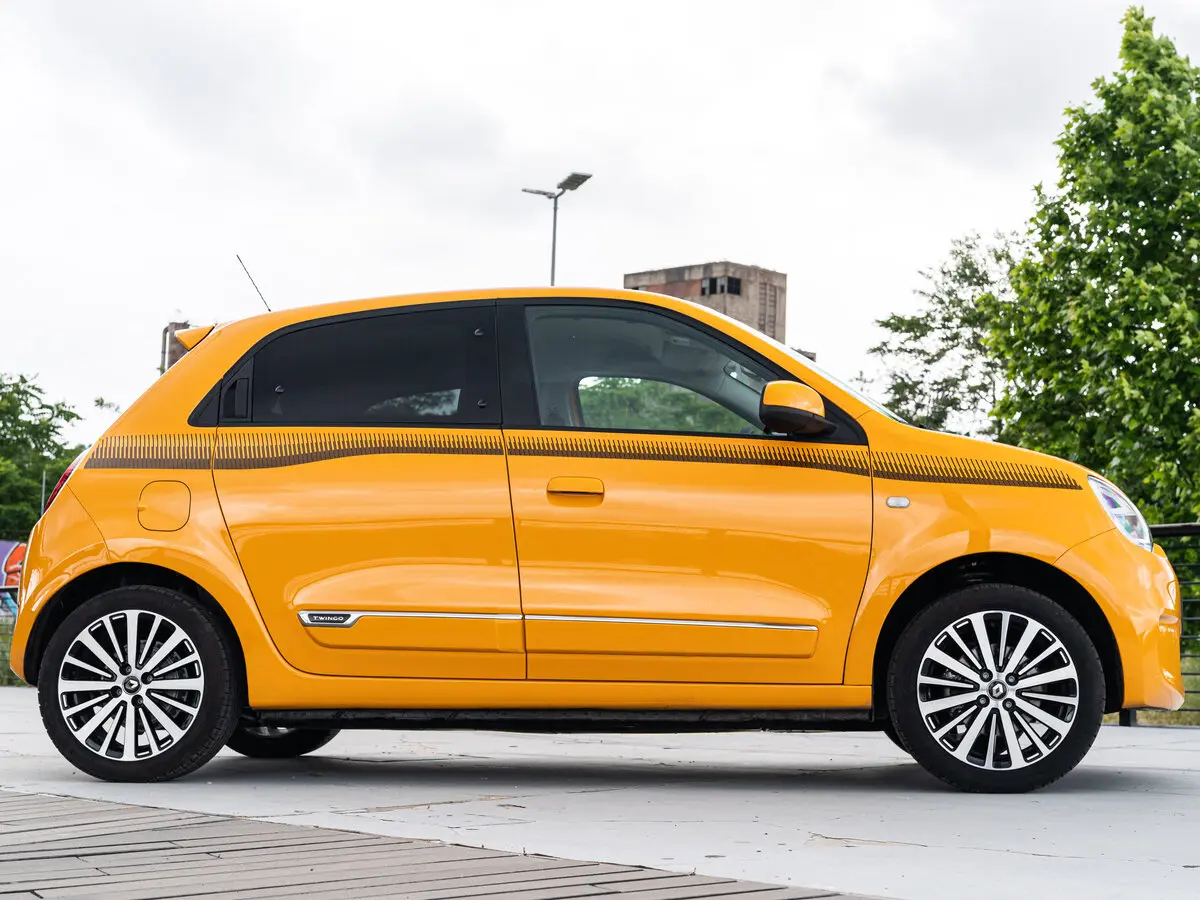 Renault Twingo III Рестайлинг Хэтчбек 5 дв. — сүрөт 2
