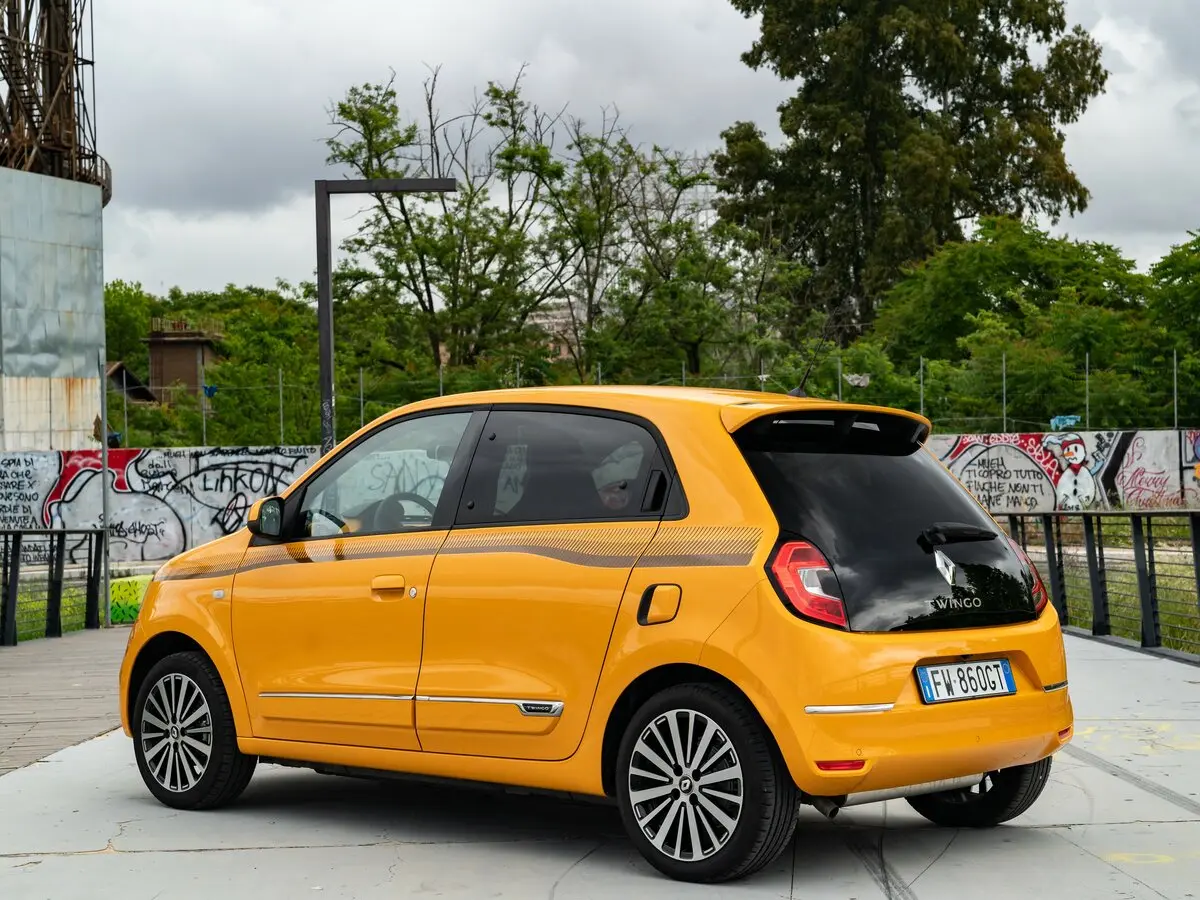 Renault Twingo III Рестайлинг Хэтчбек 5 дв. — сүрөт 5