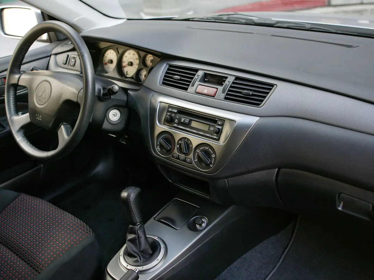 Mitsubishi Lancer Ralliart IX Седан — сүрөт 5