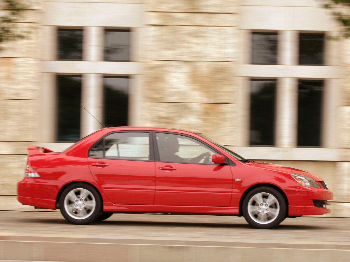 Mitsubishi Lancer Ralliart IX Рестайлинг Седан — фото 2