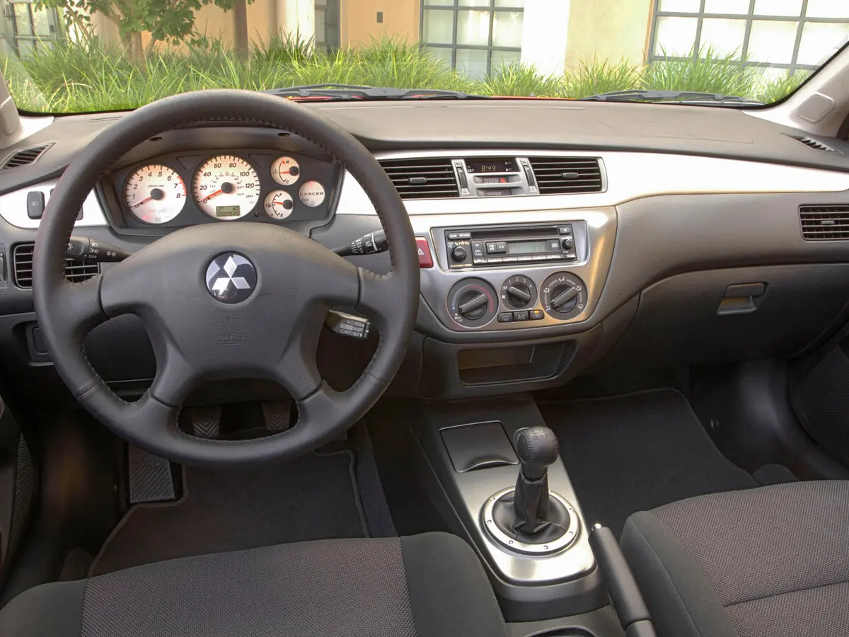 Mitsubishi Lancer Ralliart IX Рестайлинг Седан — сүрөт 6