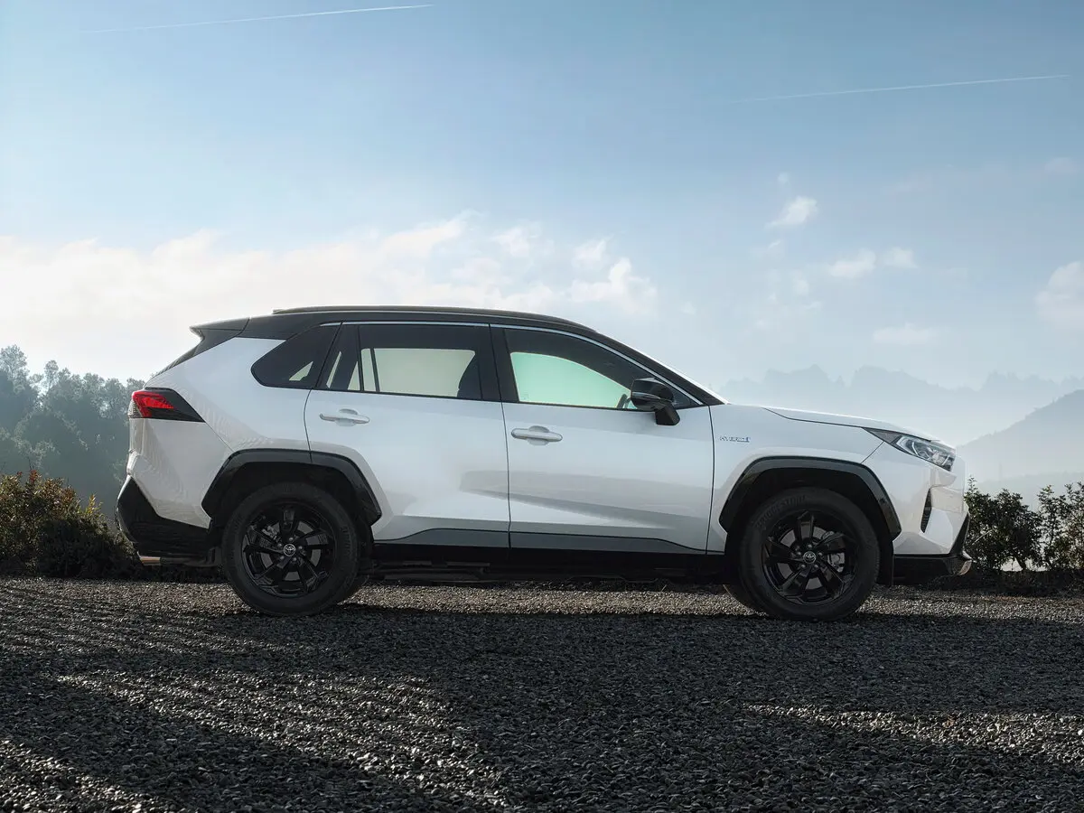 Toyota RAV4 V (XA50) Внедорожник 5 дв. — фото 2