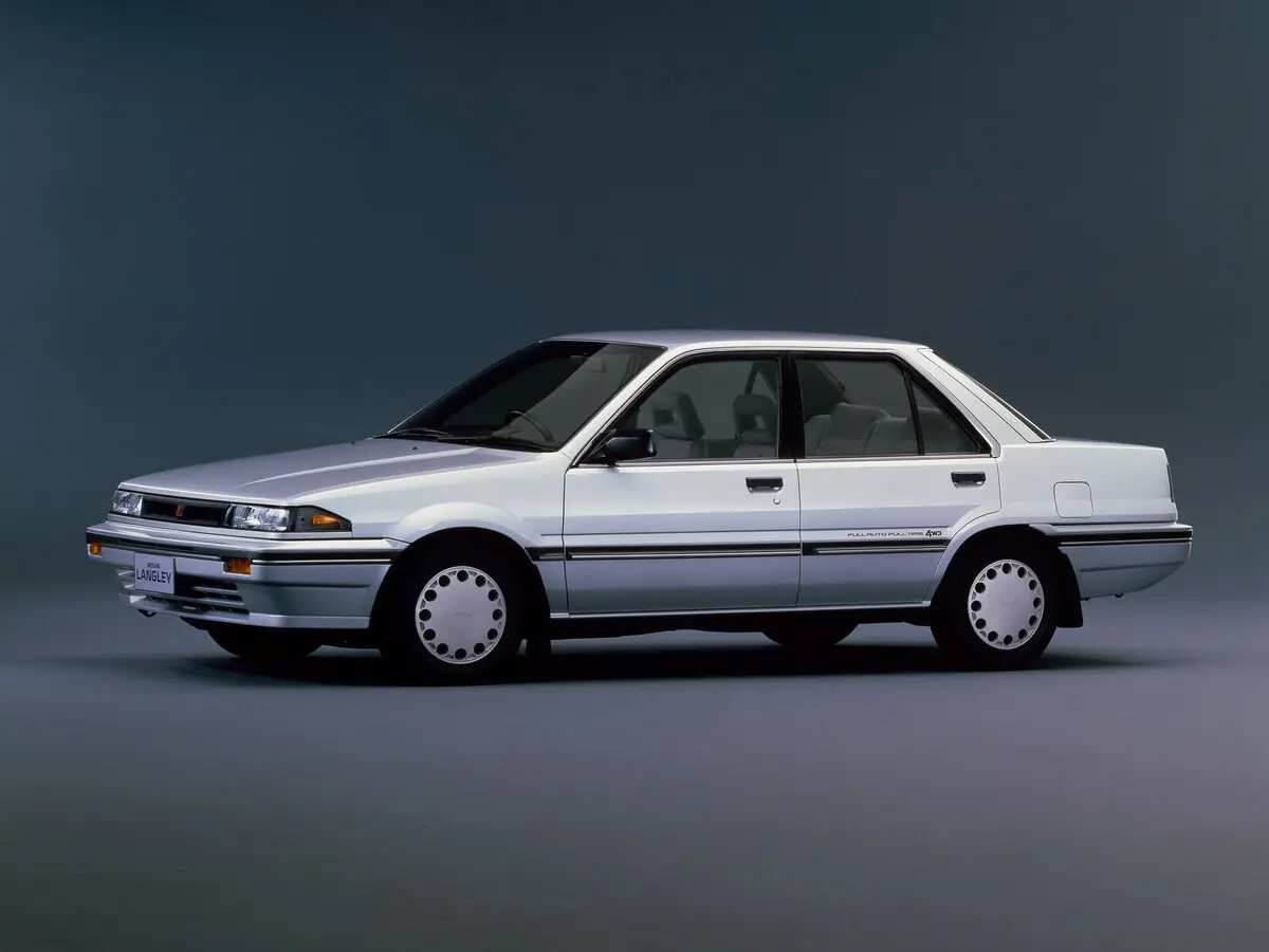 Nissan Langley III (N13) Седан