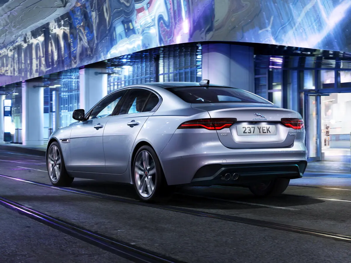 Jaguar XE I Рестайлинг Седан — сүрөт 5
