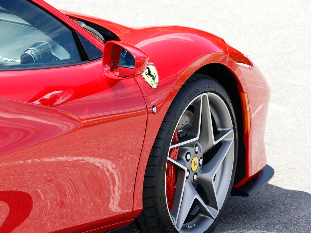 Ferrari F8 2019 – 2023 Купе Tributo — фото 9