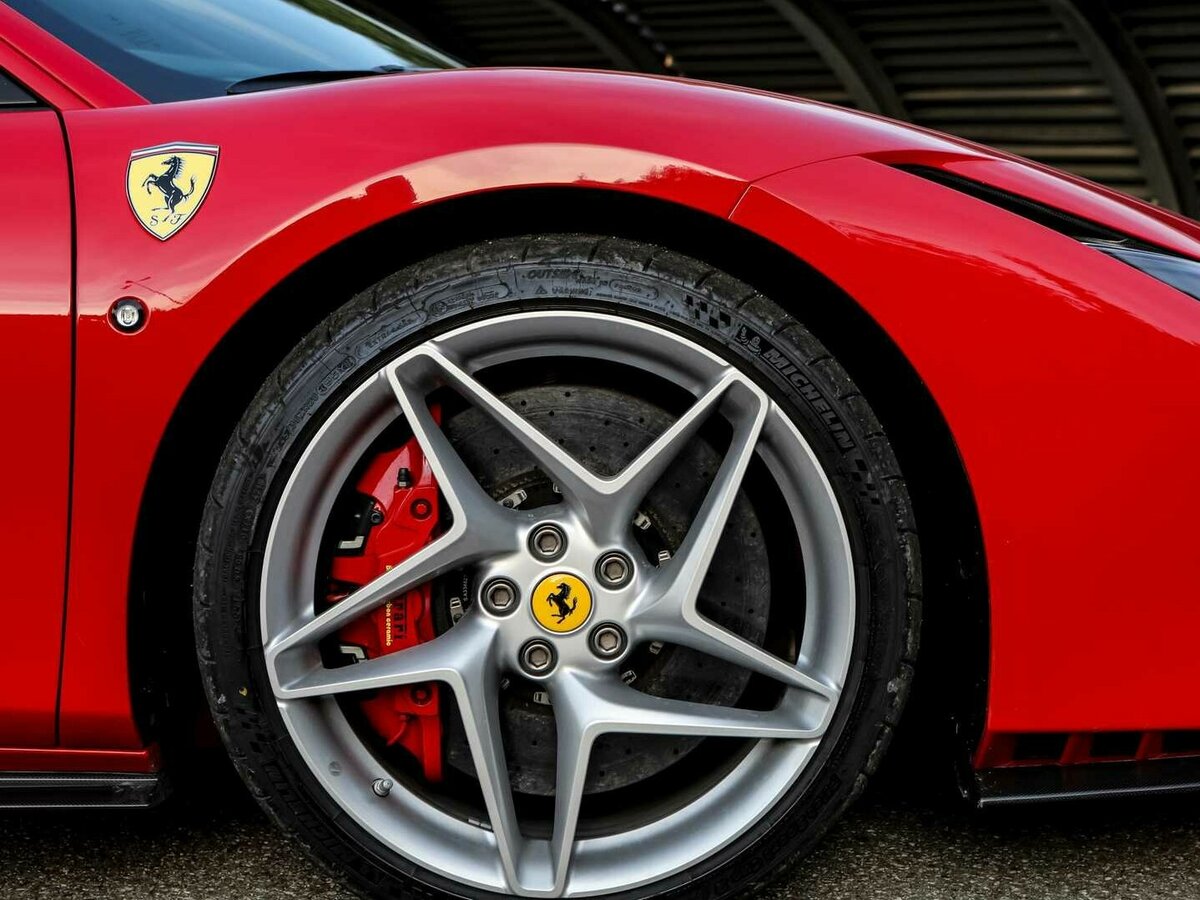 Ferrari F8 2019 – 2023 Купе Tributo — фото 13