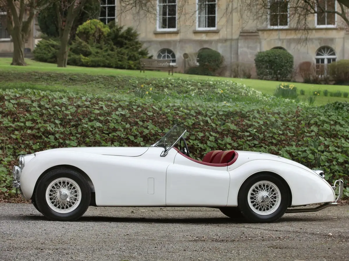 Jaguar XK XK120 Родстер — сүрөт 2