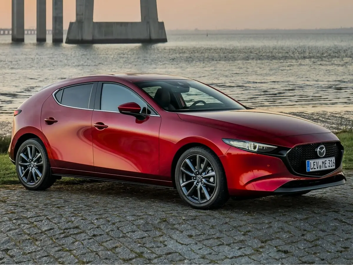 Mazda 3 IV (BP) Хэтчбек 5 дв.
