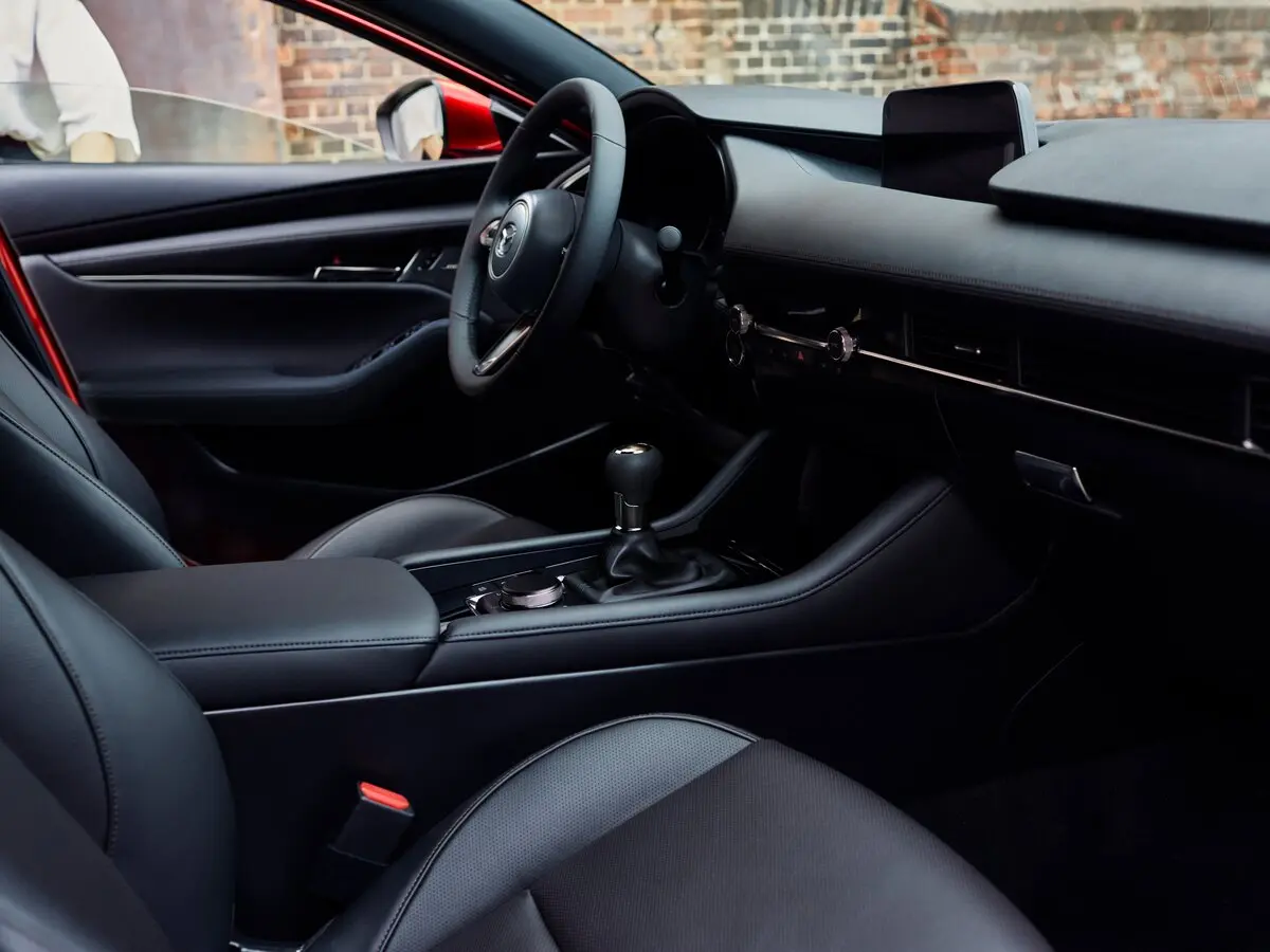 Mazda 3 IV (BP) Хэтчбек 5 дв. — фото 7