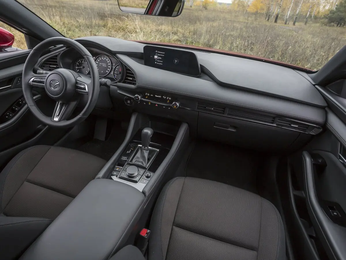 Mazda 3 IV (BP) Хэтчбек 5 дв. — фото 24