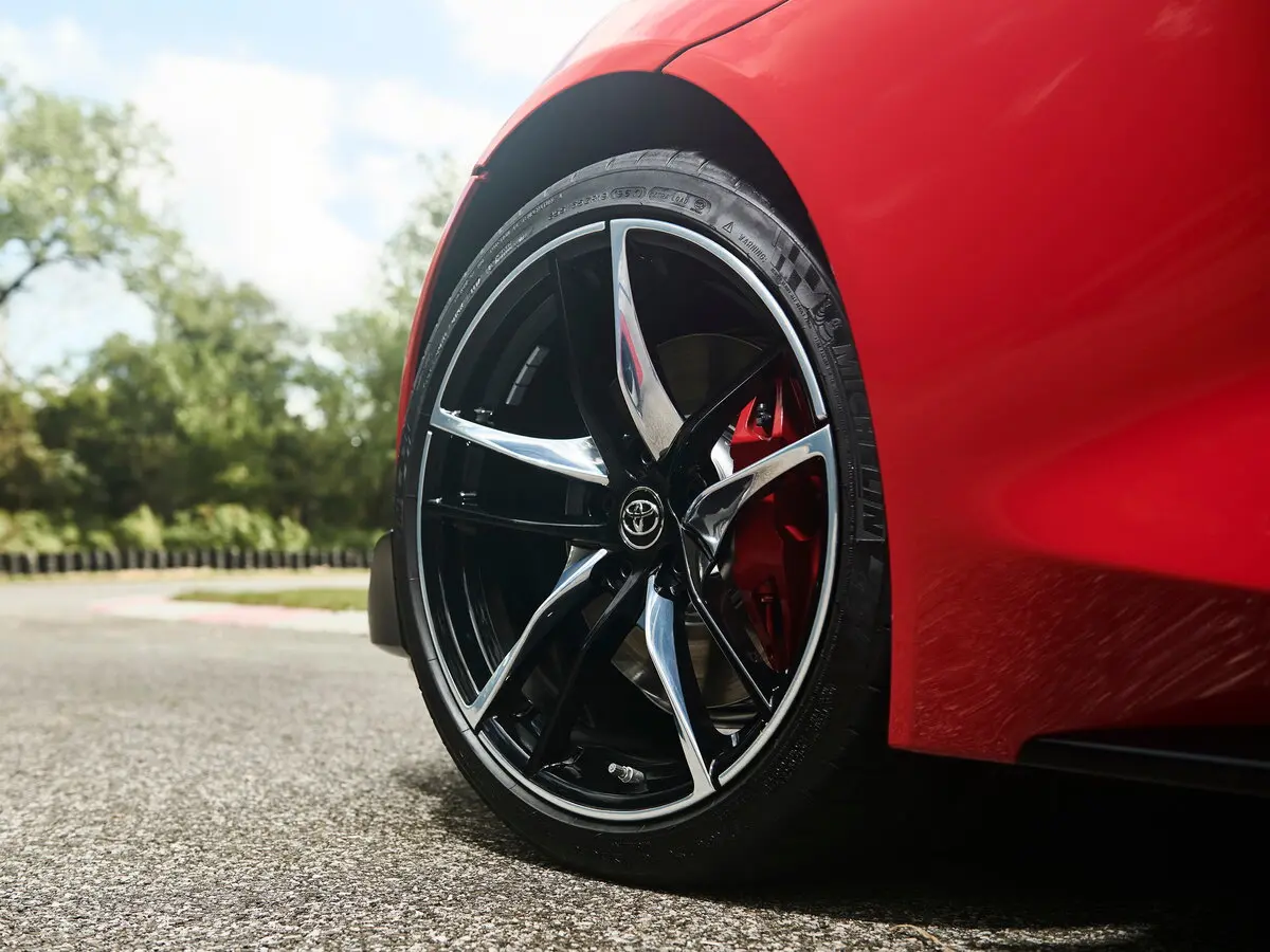 Toyota Supra V (A90) Купе — сүрөт 15