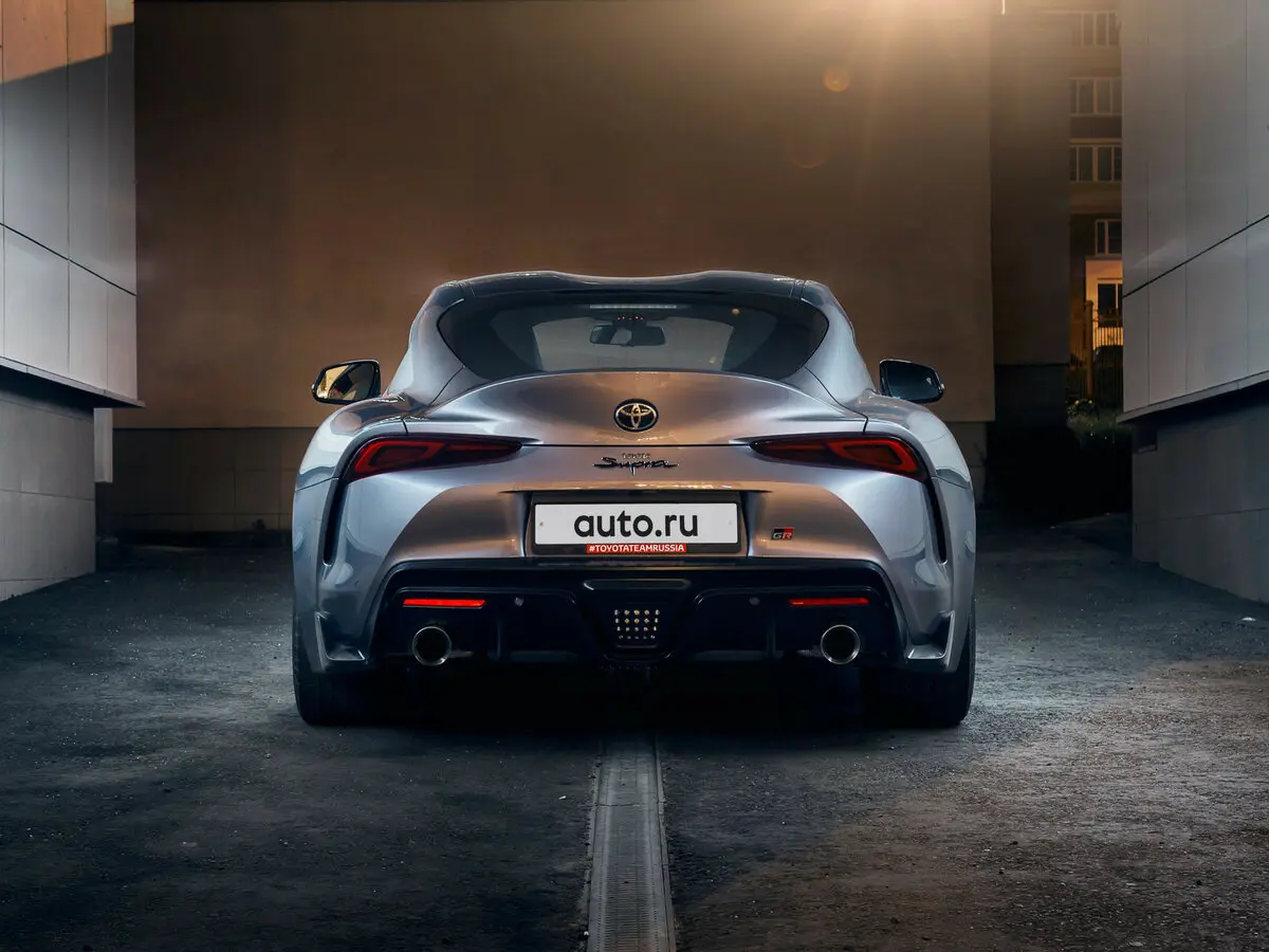 Toyota Supra V (A90) Купе — сүрөт 19