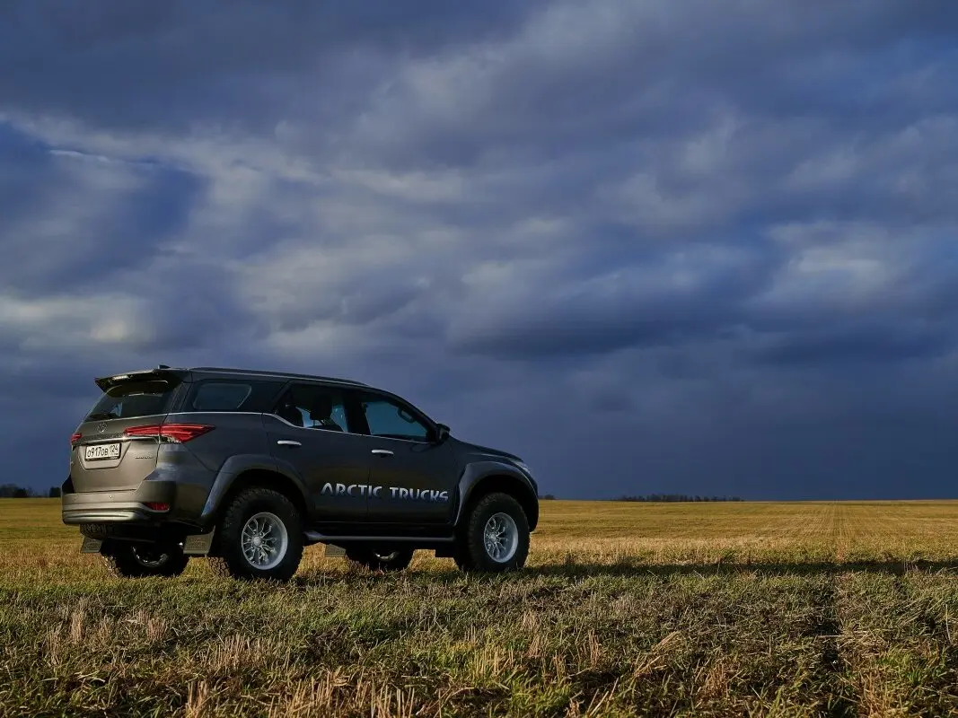 Toyota Fortuner II Внедорожник 5 дв. Arctic Trucks — фото 4