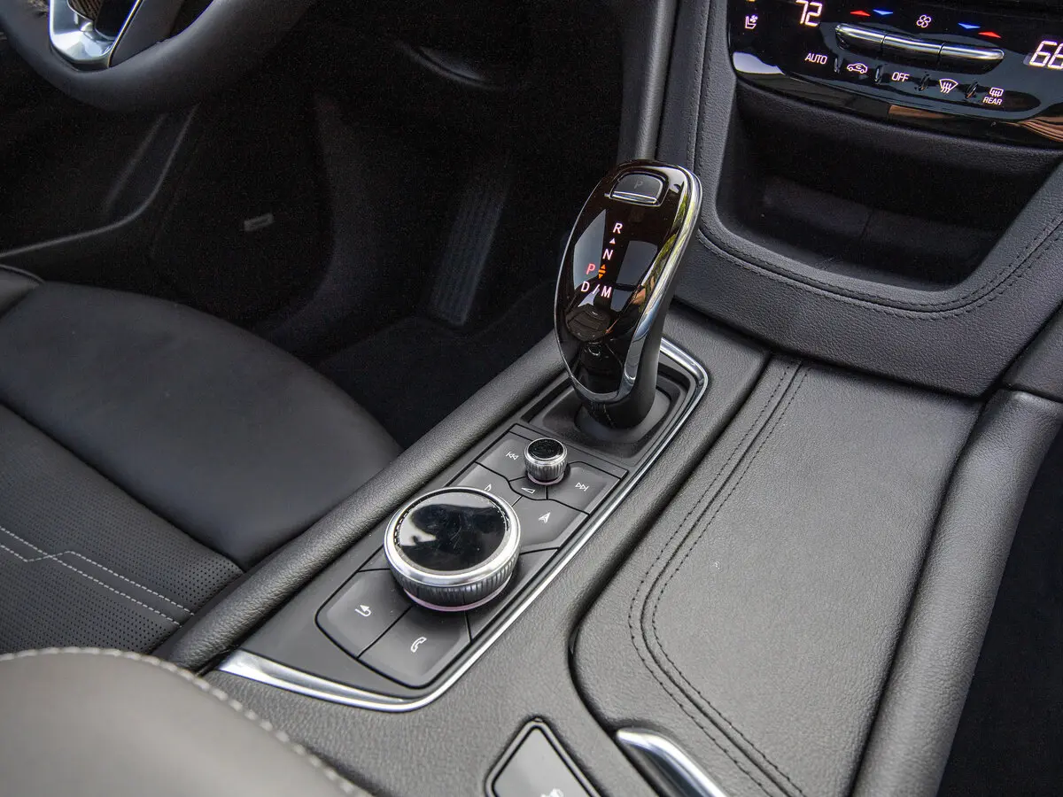 Cadillac XT6 I Внедорожник 5 дв. — сүрөт 9