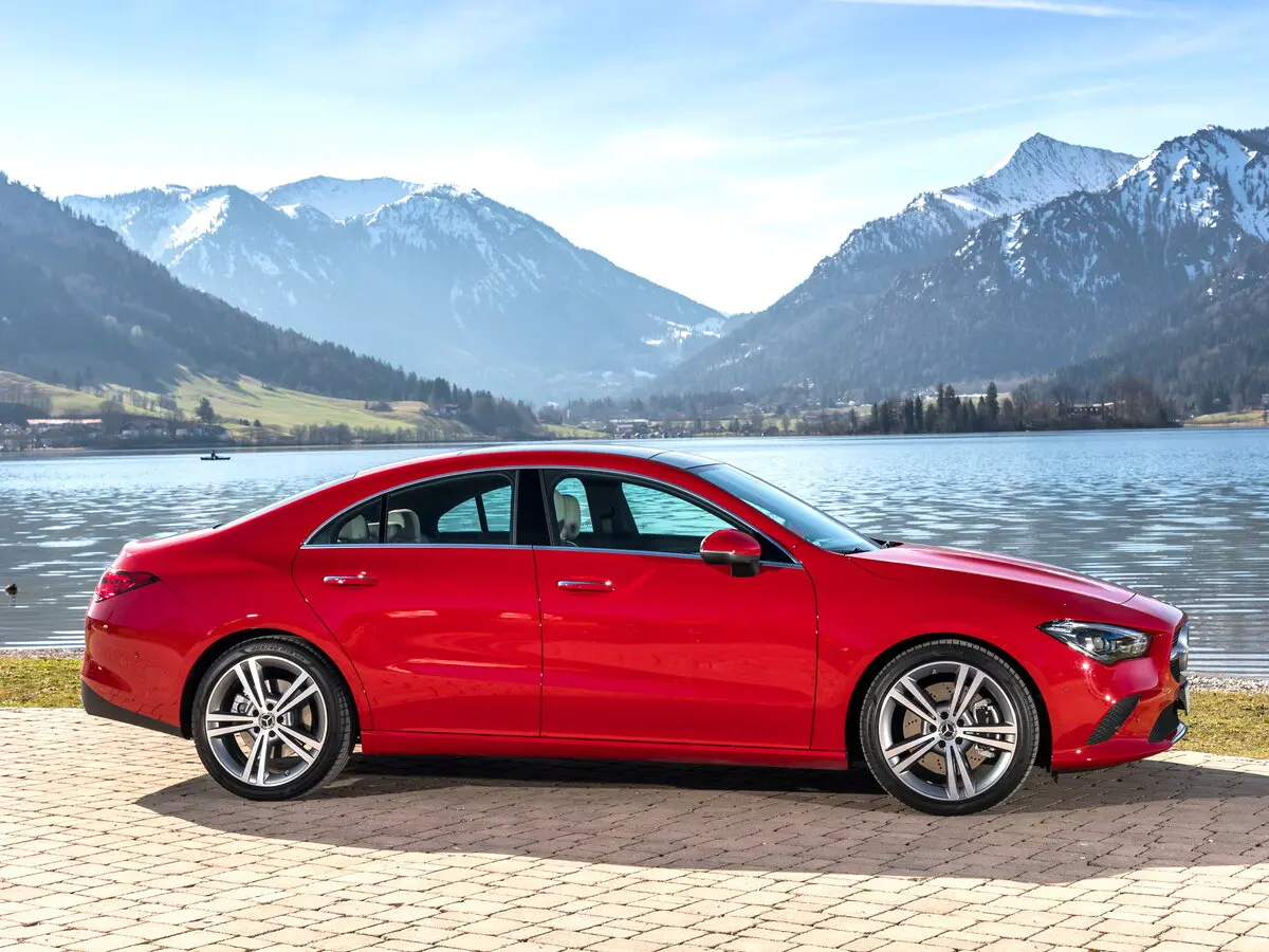 Mercedes-Benz CLA II (C118, X118) Седан — сүрөт 2