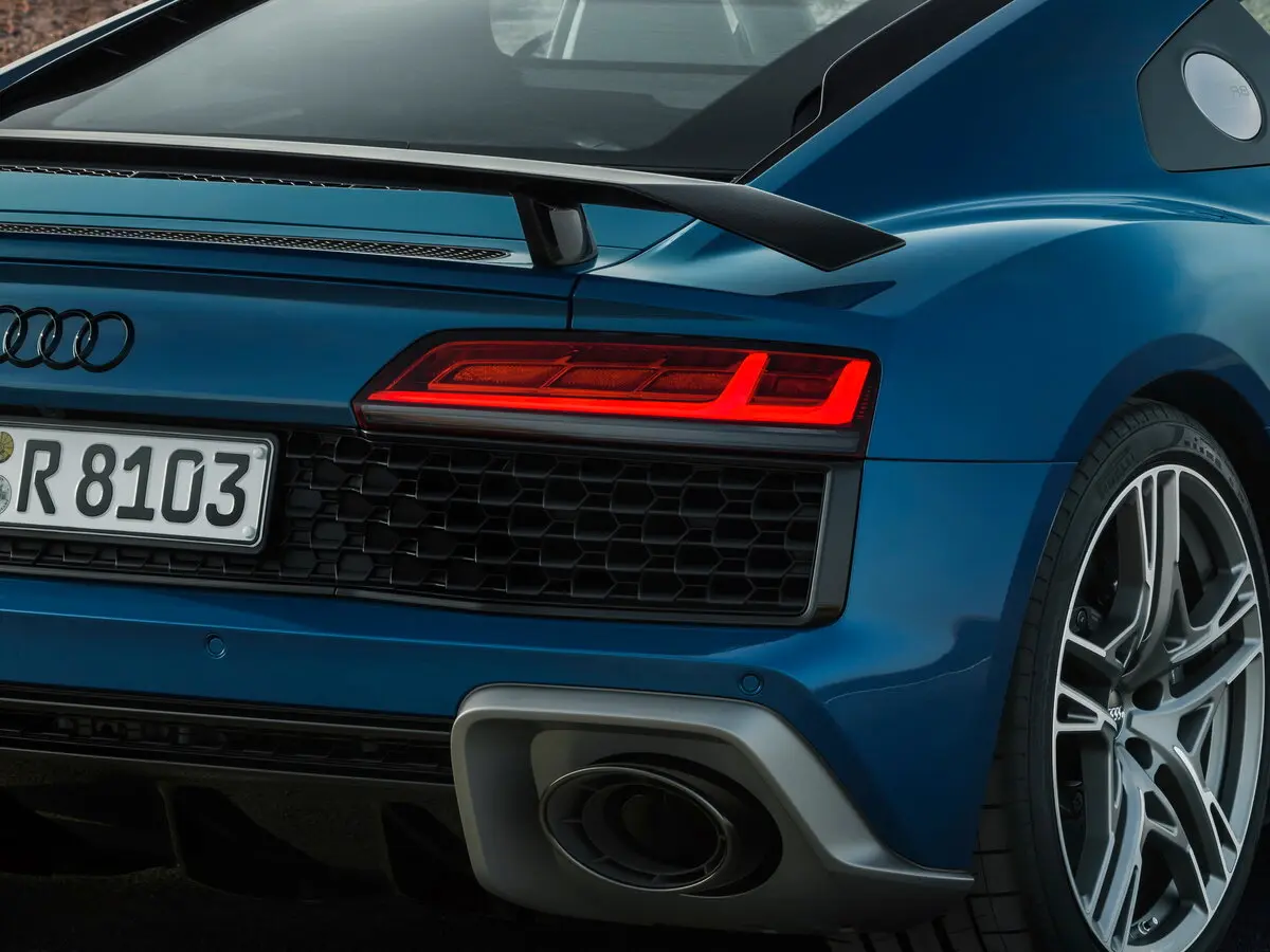 Audi R8 II (4S) Рестайлинг Купе — сүрөт 13