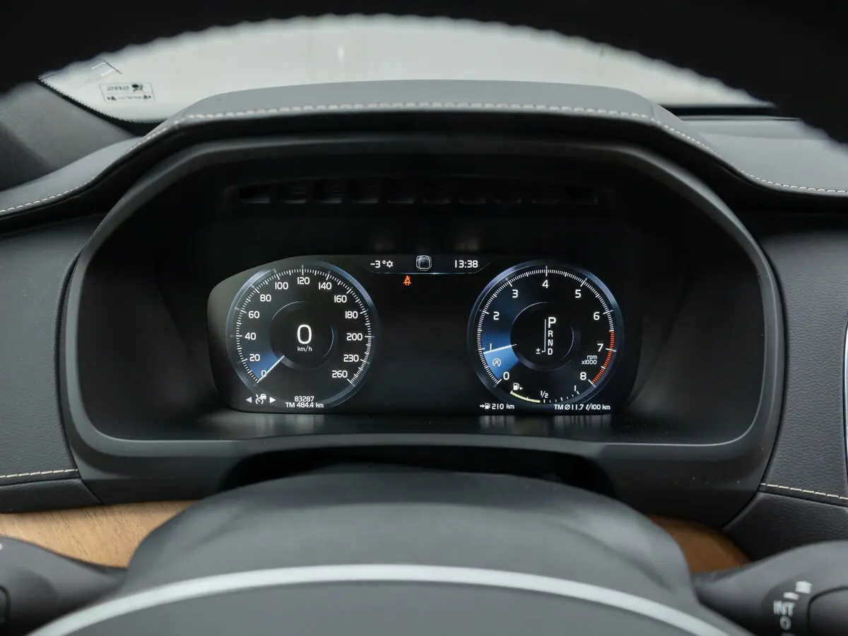 Volvo XC90 II Рестайлинг 1 Внедорожник 5 дв. — сүрөт 28