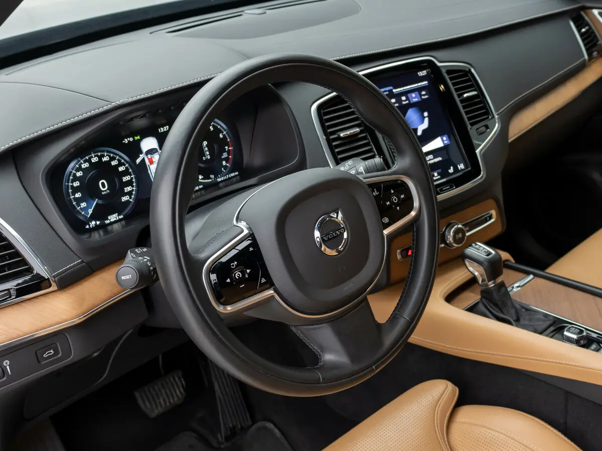Volvo XC90 II Рестайлинг 1 Внедорожник 5 дв. — сүрөт 29