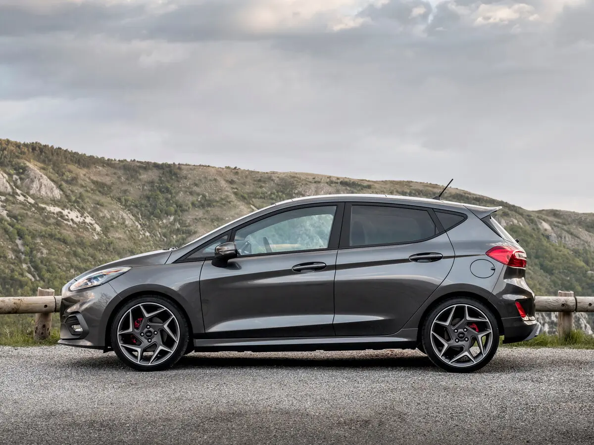 Ford Fiesta ST VII Хэтчбек 5 дв. — сүрөт 2