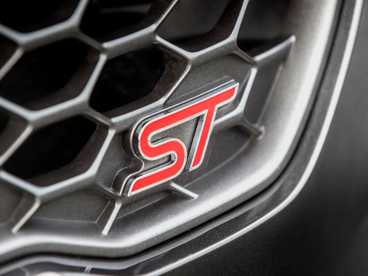 Ford Fiesta ST VII Хэтчбек 5 дв. — сүрөт 16