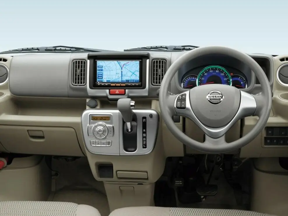 Nissan NV100 Clipper III Микровэн — сүрөт 5