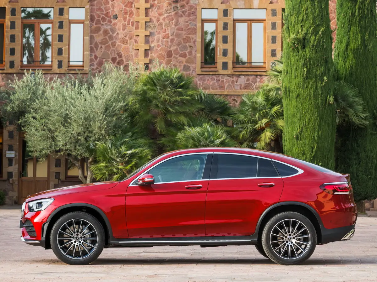 Mercedes-Benz GLC Coupe I (C253) Рестайлинг Внедорожник 5 дв. — photo 2