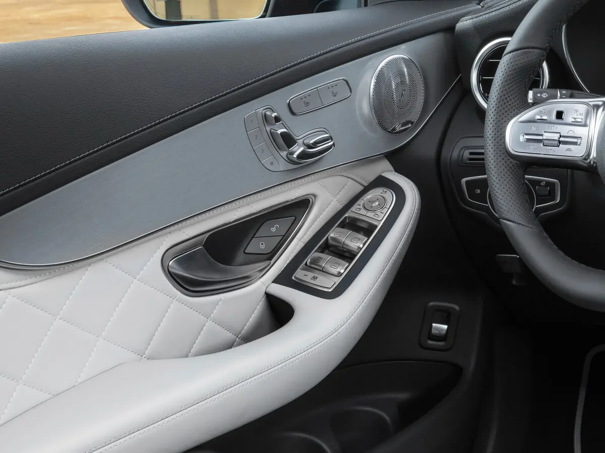 Mercedes-Benz GLC Coupe I (C253) Рестайлинг Внедорожник 5 дв. — photo 10