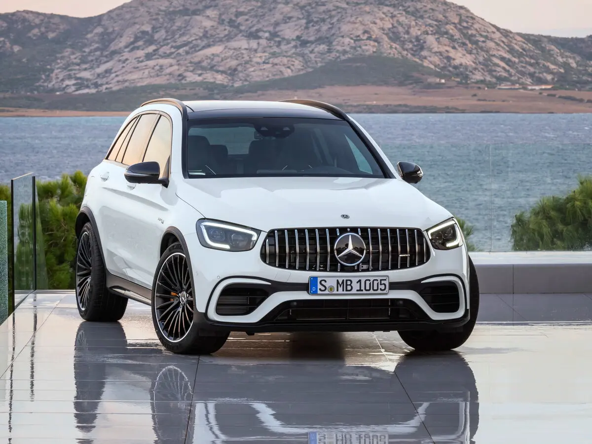 Mercedes-Benz GLC AMG I (X253) Рестайлинг Внедорожник 5 дв. — 照片 3