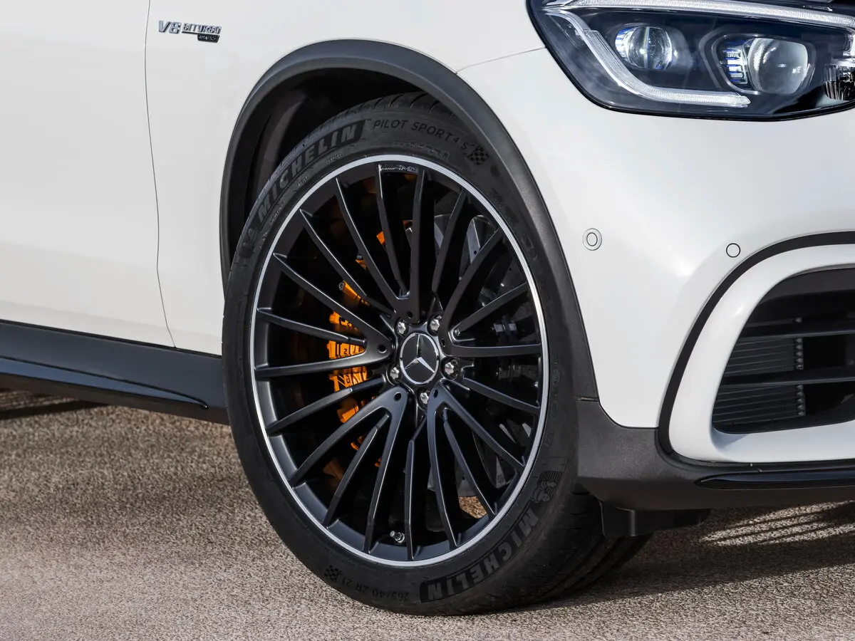 Mercedes-Benz GLC AMG I (X253) Рестайлинг Внедорожник 5 дв. — 照片 12
