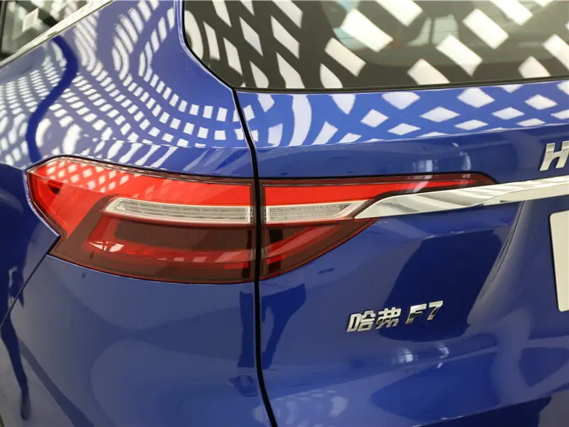 Haval F7 I Внедорожник 5 дв. — 照片 17