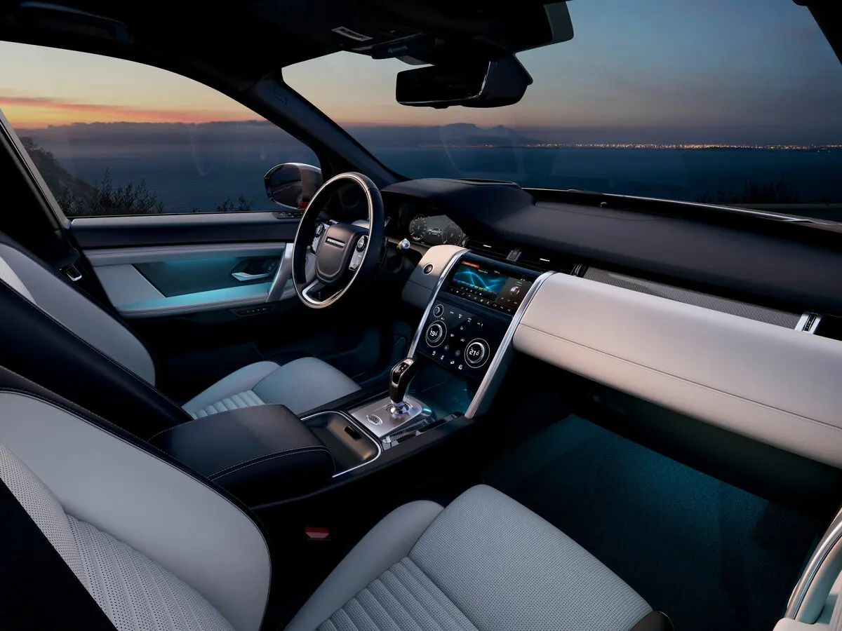 Land Rover Discovery Sport I Рестайлинг Внедорожник 5 дв. — photo 6