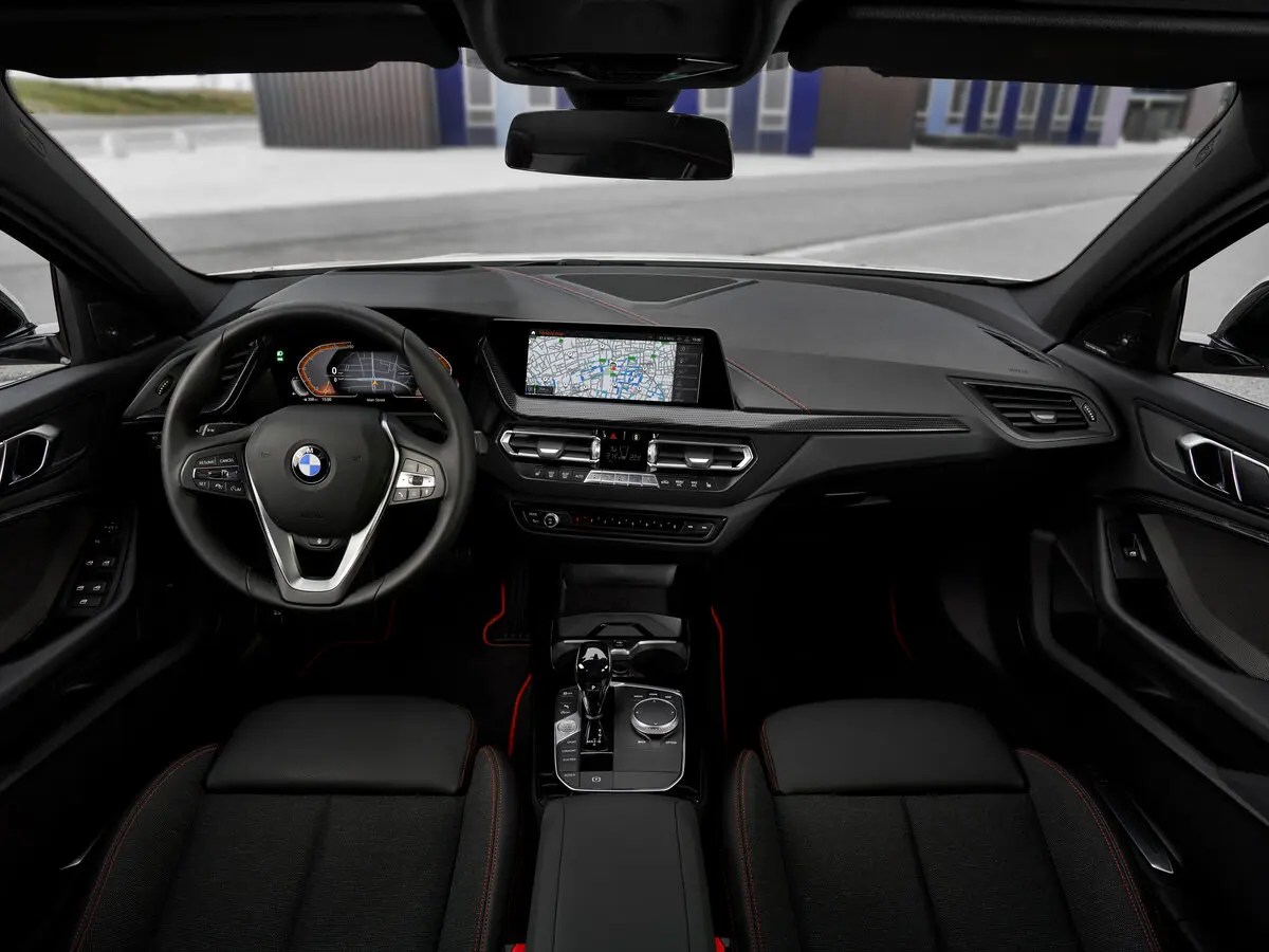 BMW 1 серии III (F40) Хэтчбек 5 дв. — сүрөт 6