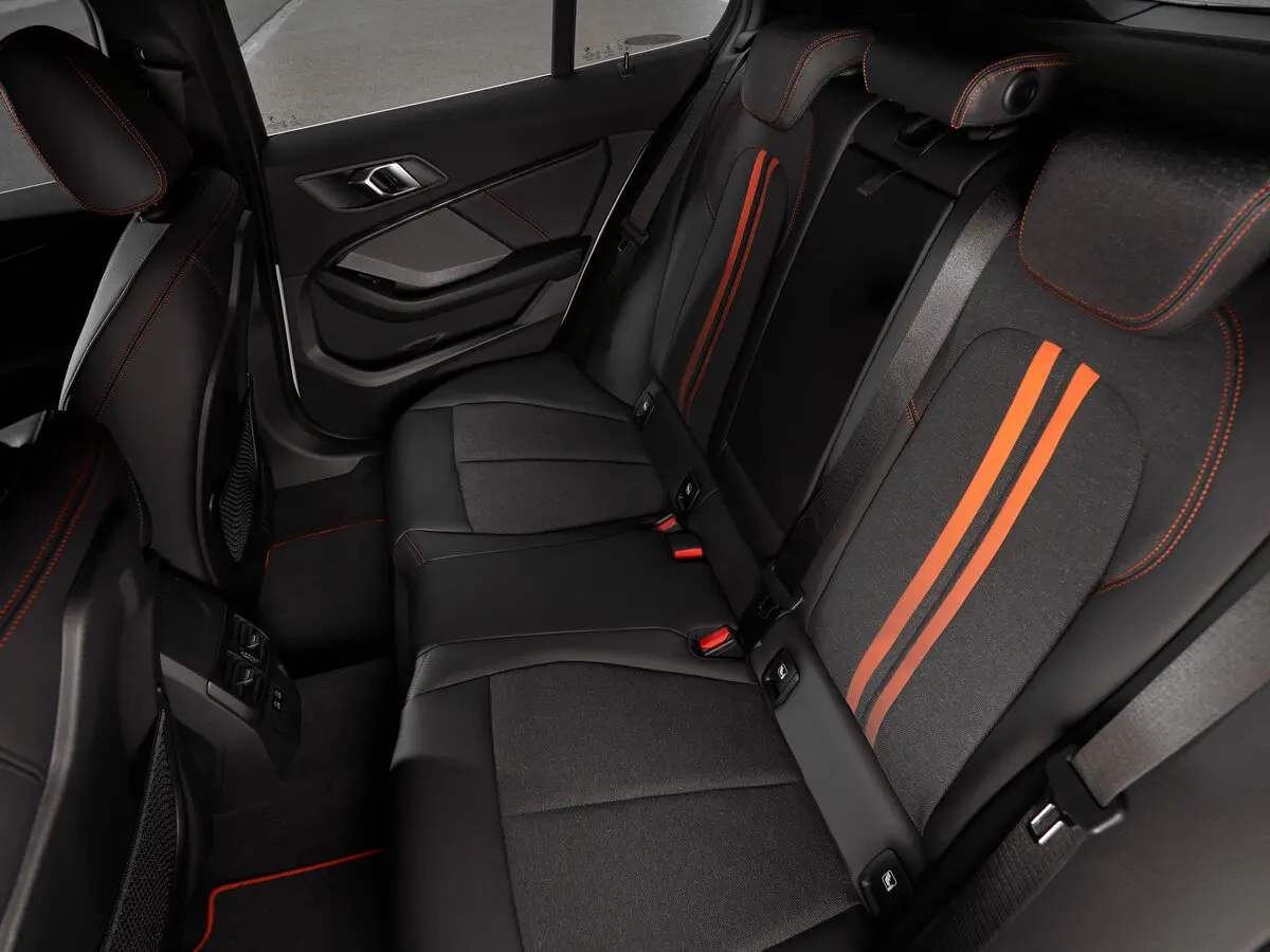 BMW 1 серии III (F40) Хэтчбек 5 дв. — сүрөт 10