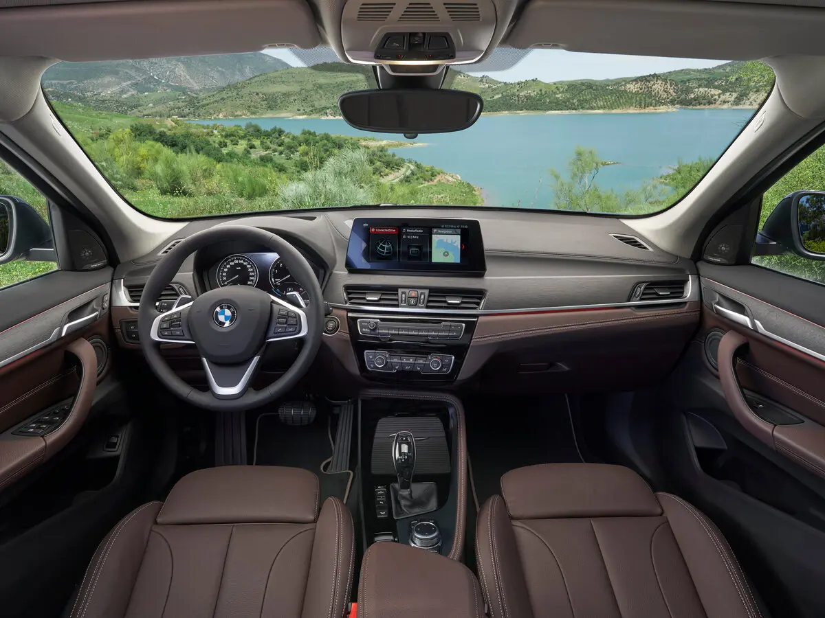 BMW X1 II (F48) Рестайлинг Внедорожник 5 дв. — сүрөт 6