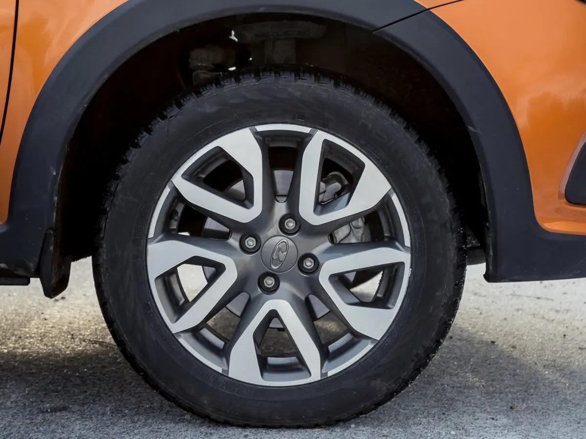 Lada (ВАЗ) Granta I Рестайлинг Универсал 5 дв. Cross — сүрөт 32