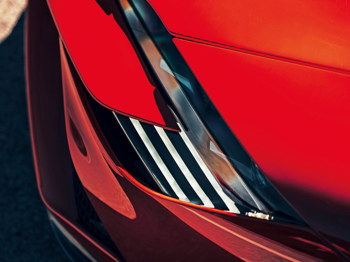Ferrari SF90 2019 – н.в. Купе Stradale — фото 12