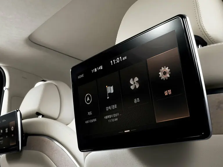 Genesis G90 I Рестайлинг Седан — photo 12