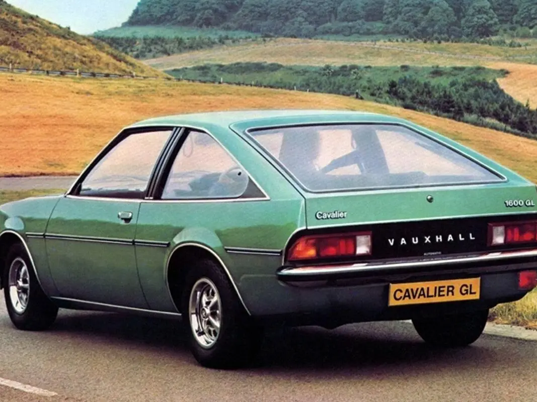 Vauxhall Cavalier I Хэтчбек 3 дв. — photo 4