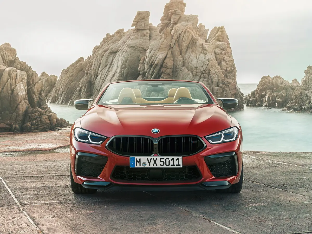 BMW M8 I (F91/F92/F93) Кабриолет — 照片 3