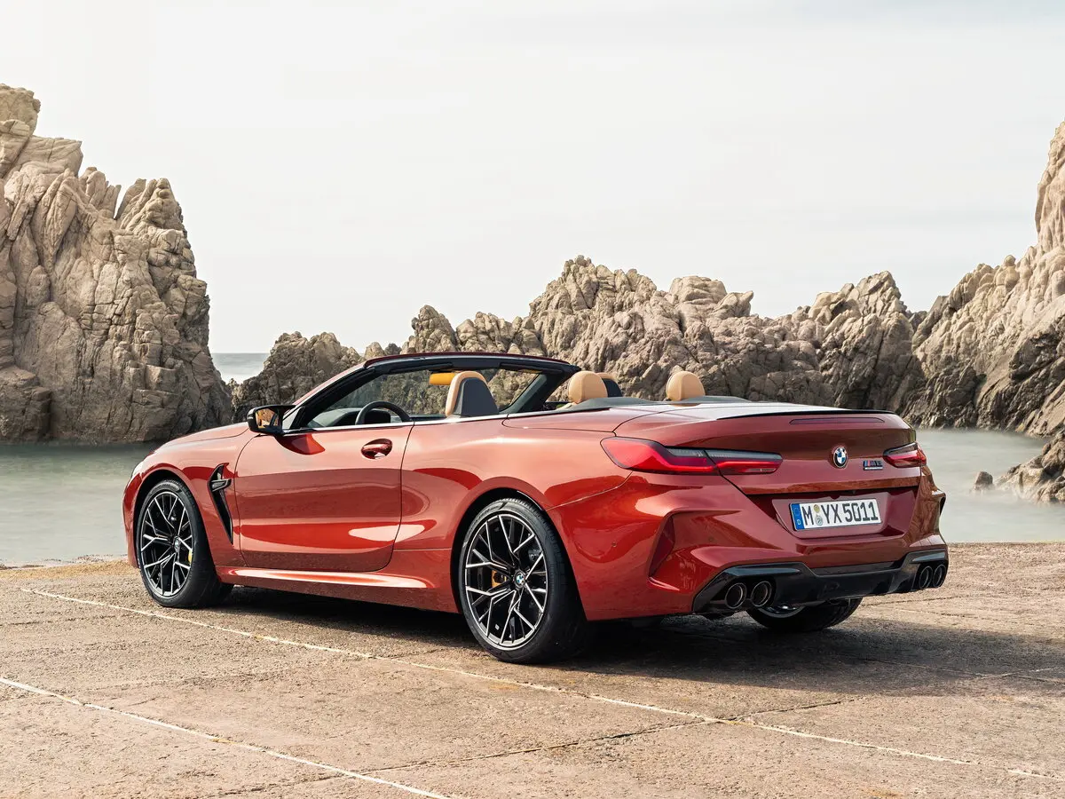 BMW M8 I (F91/F92/F93) Кабриолет — 照片 5