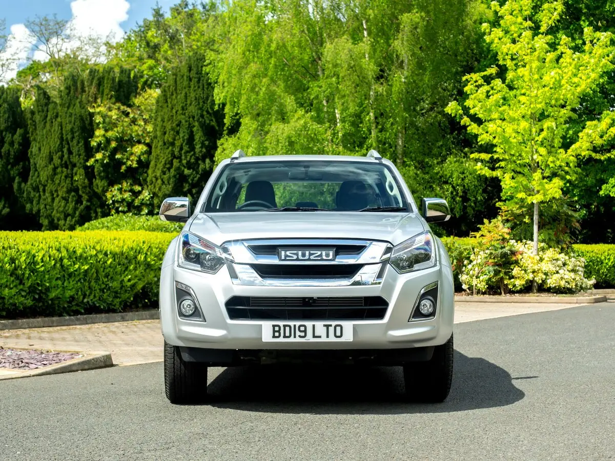 Isuzu D-Max II Рестайлинг Пикап Двойная кабина — сүрөт 3