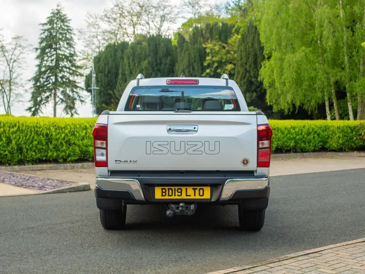 Isuzu D-Max II Рестайлинг Пикап Двойная кабина — сүрөт 4