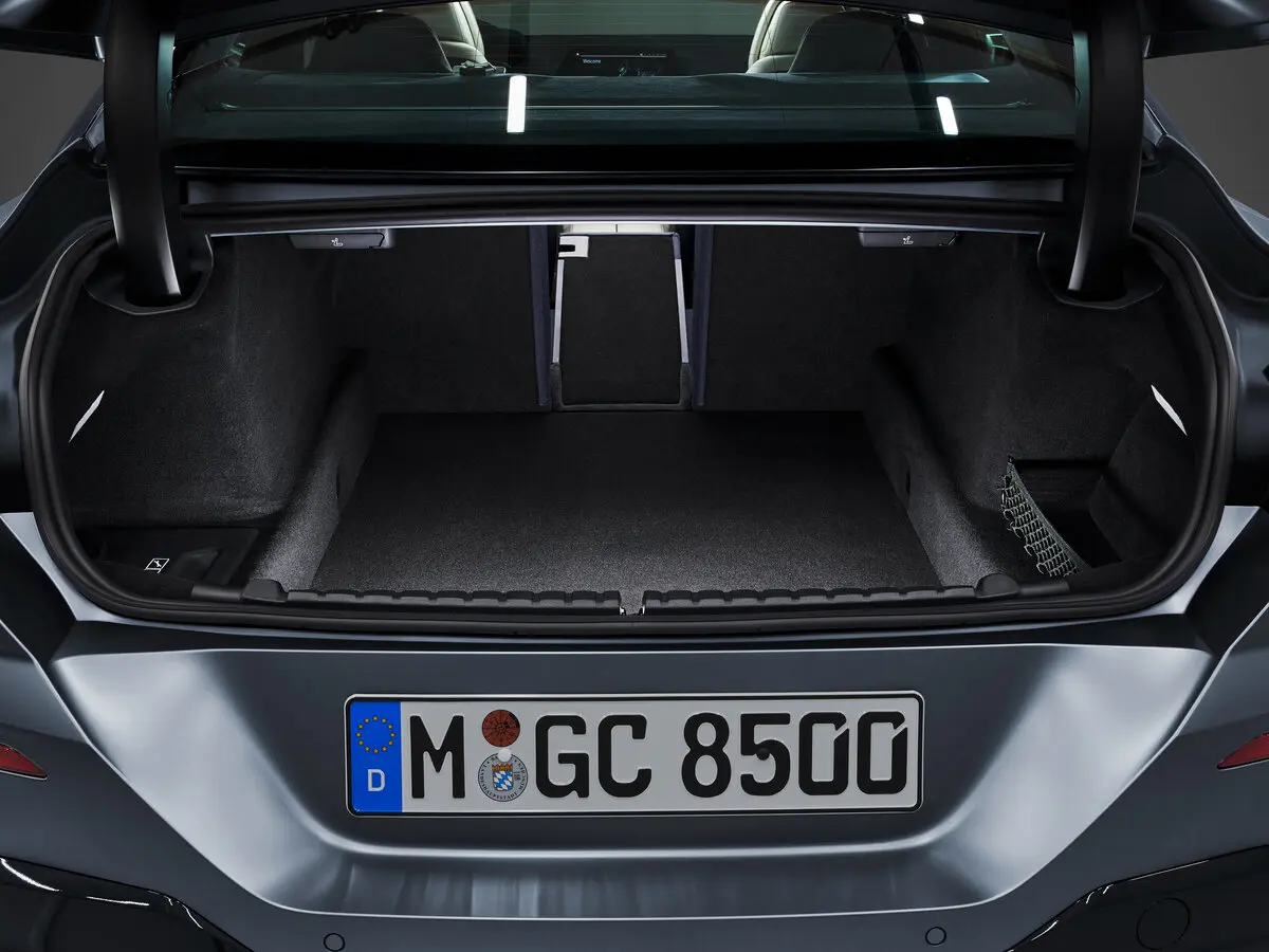 BMW 8 серии II (G14/G15/G16) Седан Gran Coupe — сүрөт 13