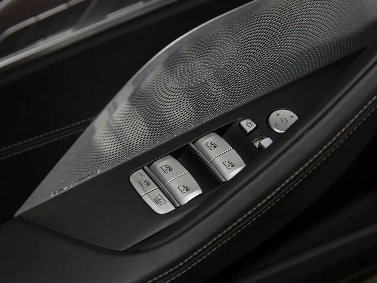 BMW 8 серии II (G14/G15/G16) Седан Gran Coupe — сүрөт 31