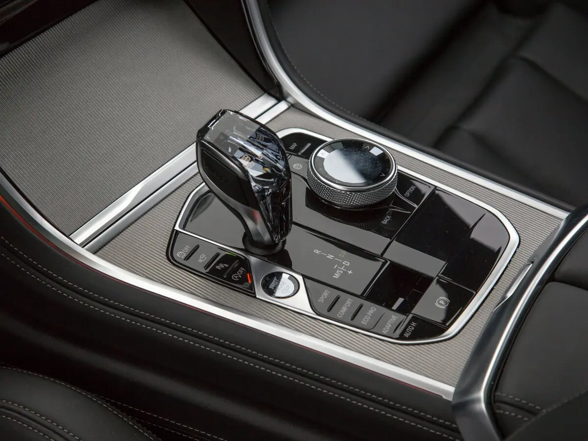 BMW 8 серии II (G14/G15/G16) Седан Gran Coupe — сүрөт 32