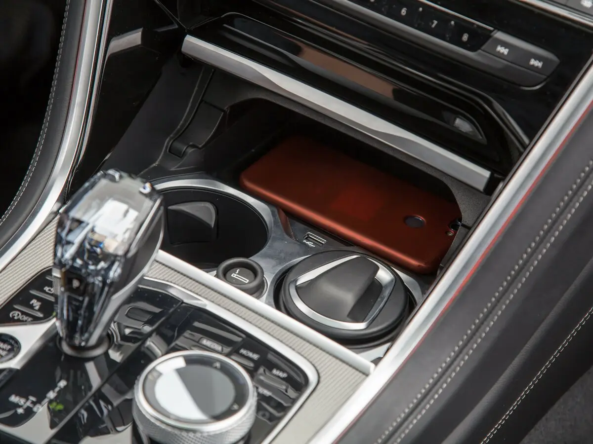 BMW 8 серии II (G14/G15/G16) Седан Gran Coupe — сүрөт 36