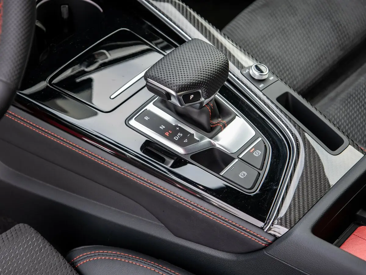 Audi A4 V (B9) Рестайлинг Седан — сүрөт 30